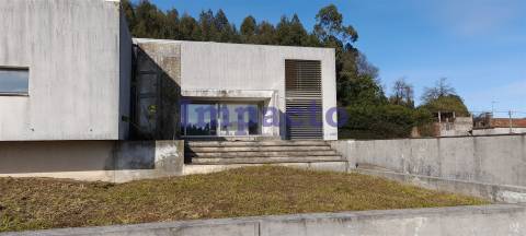 Moradia independente de tipologia T3 em Argoncilhe, Santa Maria da Feira