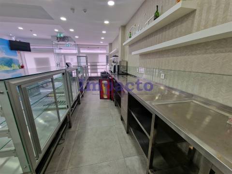 Trespasse de Padaria/Pastelaria em Arrifana, Santa Maria da Feira