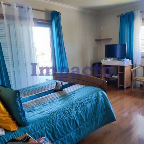 Comprar Moradia isolada T3+1 em São João da Madeira