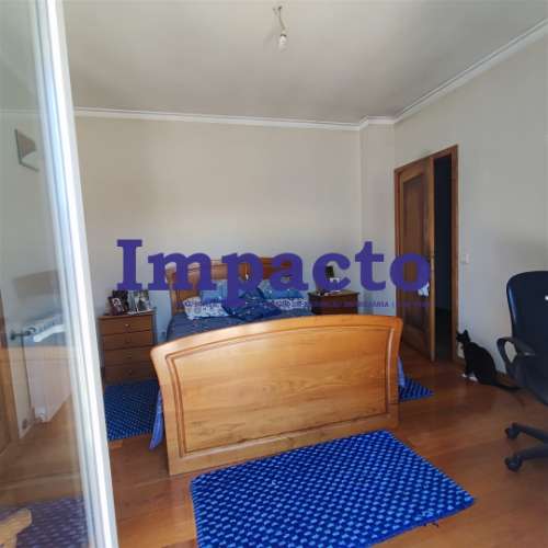 Comprar Moradia isolada T3+1 em São João da Madeira