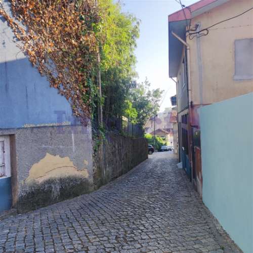 Moradia Devoluta T5, Aveiro, São João da Madeira