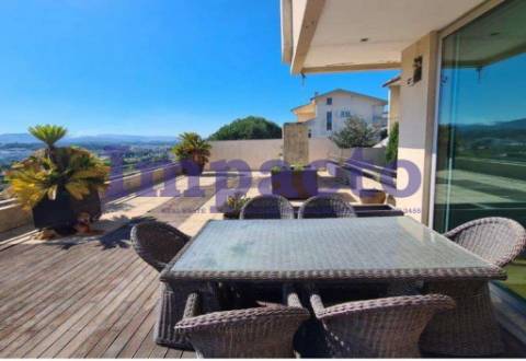 Moradia Geminada T3 em São João da Madeira