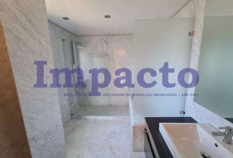 Moradia Geminada T3 em São João da Madeira