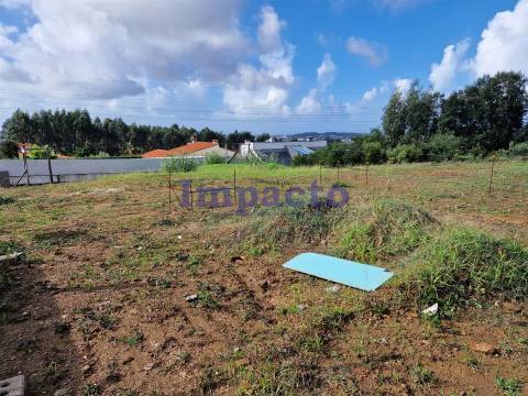 Terreno para construção em Escapães, Santa Maria da Feira.