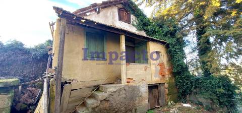 Venda Judicial de moradia em ruínas localizada em Pindelo