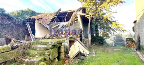 Venda Judicial de moradia em ruínas localizada em Pindelo