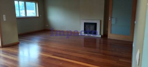 Moradia Geminada T3 em Fornos, Santa Maria da Feira