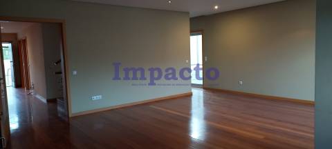 Moradia Geminada T3 em Fornos, Santa Maria da Feira