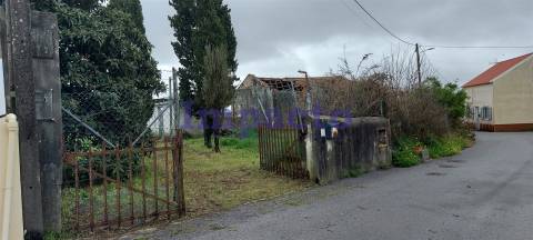 Terreno rústico com viabilidade de construção