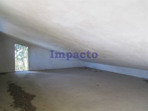 Pavilhão Industrial em Nogueira do Cravo, Oliveira de Azeméis.