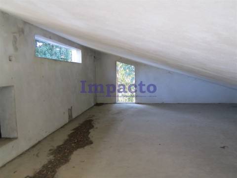 Pavilhão Industrial em Nogueira do Cravo, Oliveira de Azeméis.