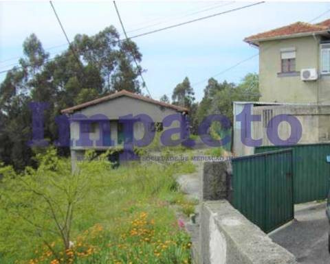 Pavilhão Industrial em Nogueira do Cravo, Oliveira de Azeméis.