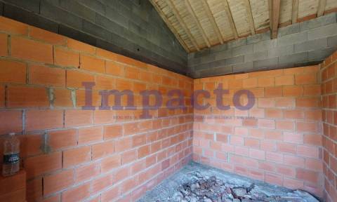 Moradias para reconstrução em Ossela, Oliveira de Azeméis