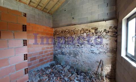 Moradias para reconstrução em Ossela, Oliveira de Azeméis