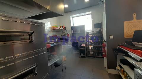 Trespasse de Pizzaria em Espinho