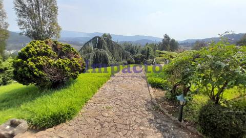 Moradia T4 independente em Ossela, Oliveira de Azeméis