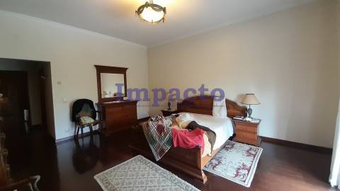 Moradia T4 independente em Ossela, Oliveira de Azeméis