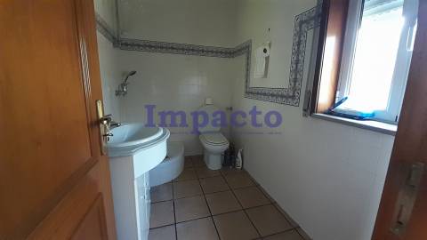 Moradia T4 independente em Ossela, Oliveira de Azeméis