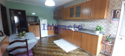 Moradia T3 isolada em Fajões,Oliveira de Azeméis