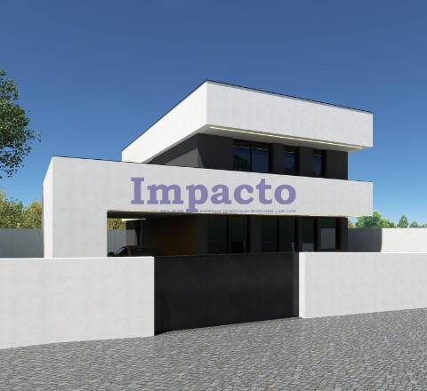 Moradia Isolada T3 em construção, São Roque