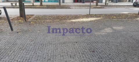 Lugar de garagem em São João da Madeira.