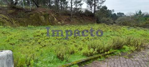 Loteamento para construção em Alviães, Palmaz.