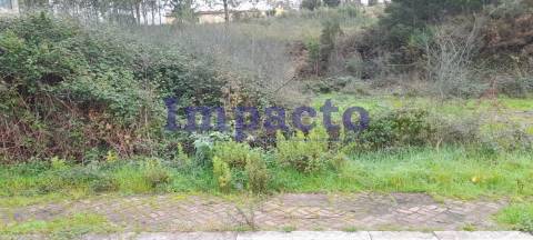 Loteamento para construção em Alviães, Palmaz.