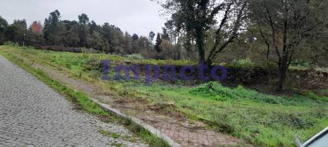 Loteamento para construção em Alviães, Palmaz.