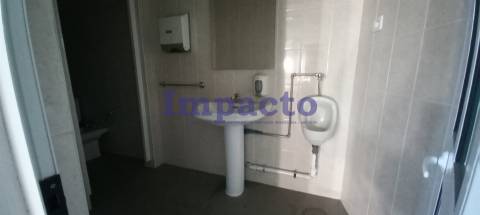 Armazém em São João da Madeira