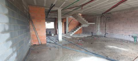 Moradia T3 em Construção em Nogueira do Cravo, Oliveira de Azeméis