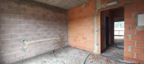 Moradia T3 em Construção em Nogueira do Cravo, Oliveira de Azeméis