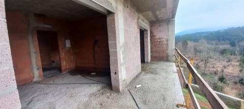 Moradia T3 em Construção em Nogueira do Cravo, Oliveira de Azeméis