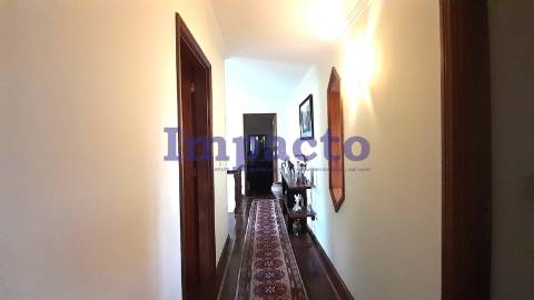 Excelente moradia T4 isolada em Macieira de Sarnes