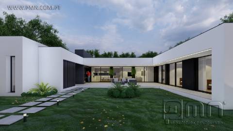 Moradia em construção T3+1 em Cacia, Aveiro.