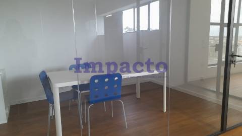 Armazém para venda em Canelas, Vila Nova de Gaia