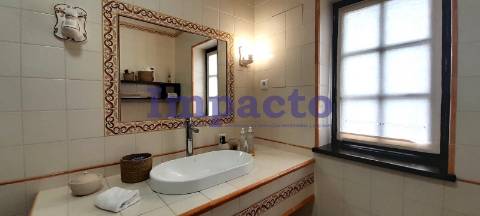 Moradia Térrea, Renovada a escassos minutos de S.João da Madeira