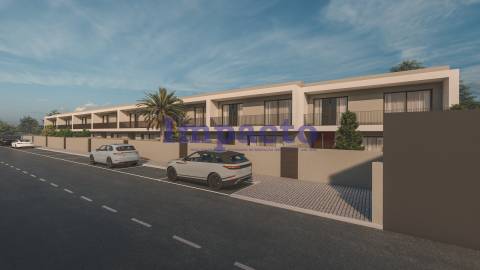 Moradia T3 em banda em construção, Loureiro, Oliveira de Azeméis.