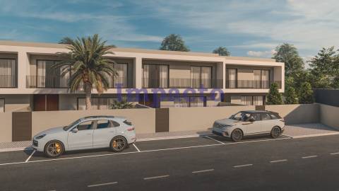 Moradia T3 em banda em construção, Loureiro, Oliveira de Azeméis.