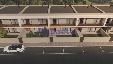 Moradia T3 em banda em construção, Loureiro, Oliveira de Azeméis.