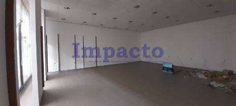 Loja para venda em Albergaria-à-Velha