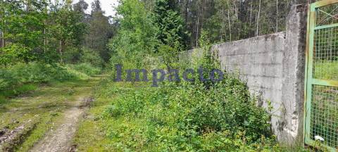 Terreno rústico em Milheirós de Poiares, Santa Maria da Feira.