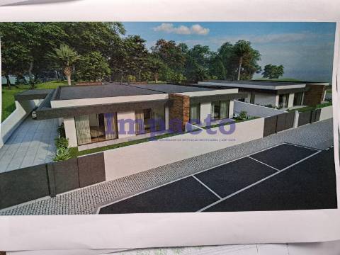 Moradias em construção T3+1 em São João da Madeira