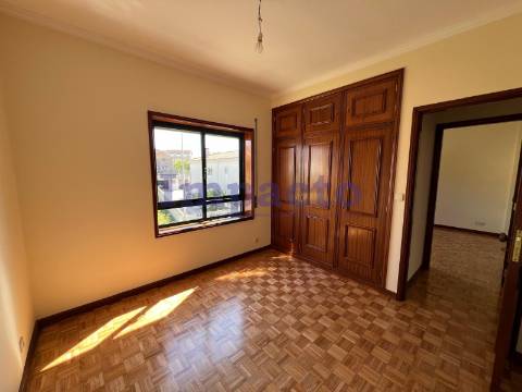 Apartamento T3 em São João da Madeira.