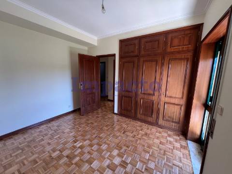 Apartamento T3 em São João da Madeira.