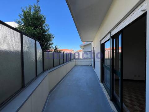 Apartamento T3 em São João da Madeira.