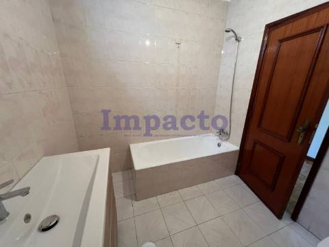 Apartamento T3 em São João da Madeira.
