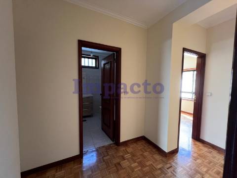 Apartamento T3 em São João da Madeira.