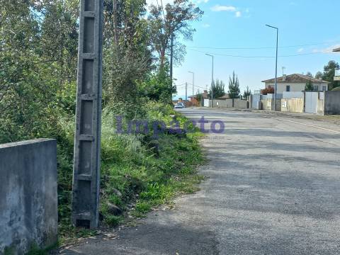 Terreno Urbano em Escariz, Arouca