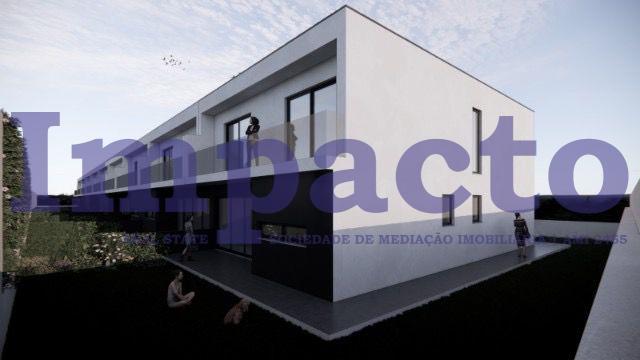 Moradia em Banda T3, Espargo Santa Maria da Feira.