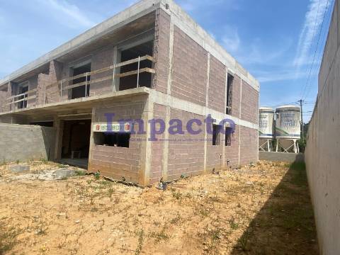 Moradia em Banda T3, Espargo Santa Maria da Feira.